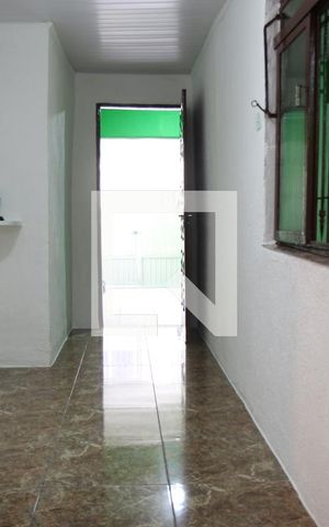 Casa para alugar com 80m², 2 quartos e 1 vagaSala