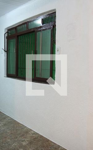 Casa para alugar com 80m², 2 quartos e 1 vagaSala