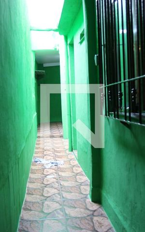 Casa para alugar com 80m², 2 quartos e 1 vagaCorredor