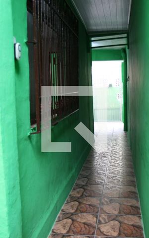Casa para alugar com 80m², 2 quartos e 1 vagaCorredor