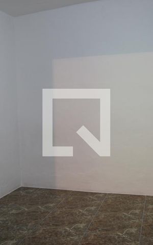 Casa para alugar com 80m², 2 quartos e 1 vagaQuarto