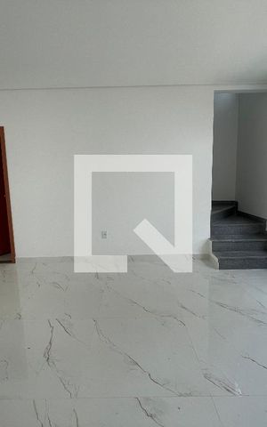 Casa à venda com 165m², 3 quartos e 2 vagasSala