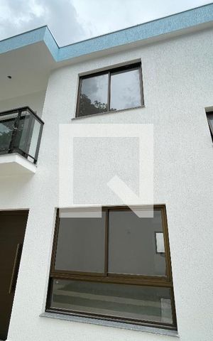 Casa à venda com 165m², 3 quartos e 2 vagasFechada