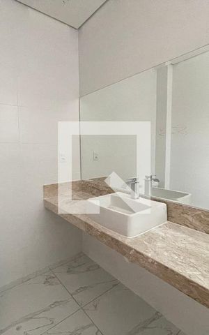Casa à venda com 165m², 3 quartos e 2 vagasLavabo