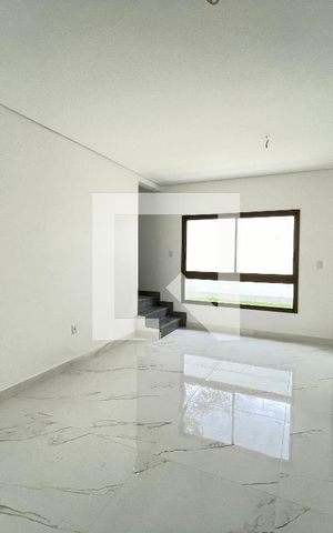 Casa à venda com 165m², 3 quartos e 2 vagasSala