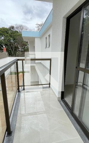 Casa à venda com 165m², 3 quartos e 2 vagasSacada Quarto 1