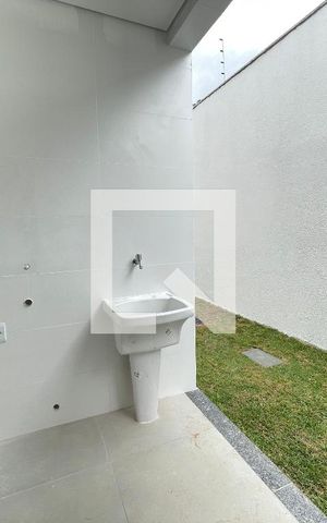 Casa à venda com 165m², 3 quartos e 2 vagasÁrea de Serviço