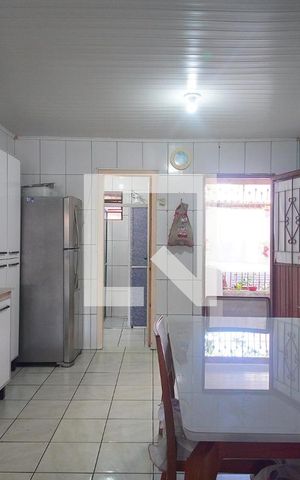 Casa à venda com 120m², 2 quartos e 2 vagas Casa à venda com 120m², 2 quartos e 2 vagasCozinha