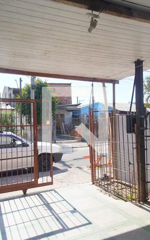 Casa à venda com 120m², 2 quartos e 2 vagas Casa à venda com 120m², 2 quartos e 2 vagasVista da Sala