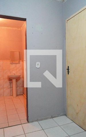 Casa à venda com 120m², 2 quartos e 2 vagas Casa à venda com 120m², 2 quartos e 2 vagasSuíte