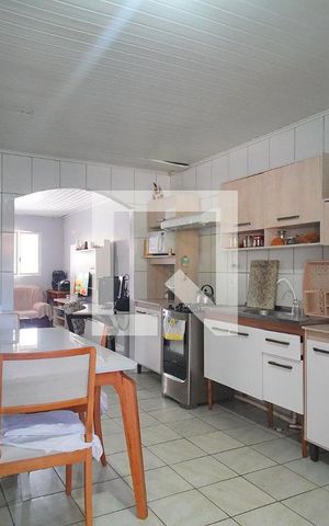 Casa à venda com 120m², 2 quartos e 2 vagas Casa à venda com 120m², 2 quartos e 2 vagasCozinha