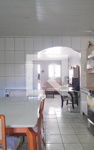 Casa à venda com 120m², 2 quartos e 2 vagas Casa à venda com 120m², 2 quartos e 2 vagasCozinha
