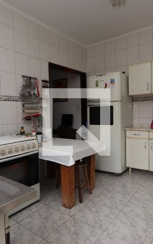 Casa à venda com 330m², 4 quartos e 6 vagasCozinha Casa 2
