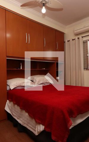 Casa à venda com 330m², 4 quartos e 6 vagasSuíte Casa 2