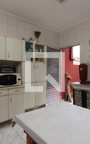 Casa à venda com 330m², 4 quartos e 6 vagasCozinha Casa 2