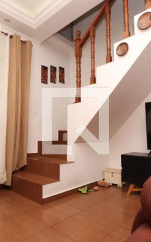Casa à venda com 330m², 4 quartos e 6 vagasSala Casa 2
