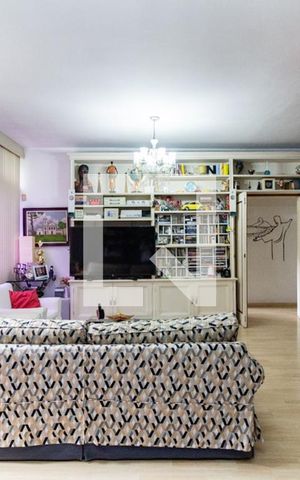 Apartamento à venda com 132m², 3 quartos e 1 vaga Apartamento à venda com 132m², 3 quartos e 1 vagaSala