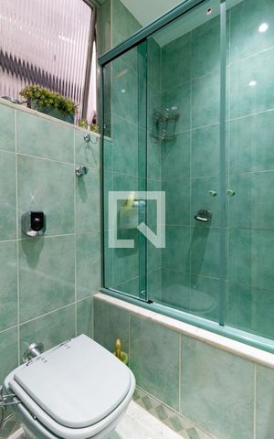 Apartamento à venda com 132m², 3 quartos e 1 vaga Apartamento à venda com 132m², 3 quartos e 1 vagaBanheiro social 1