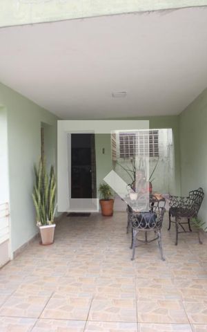 Casa à venda com 240m², 4 quartos e 1 vagaquintal