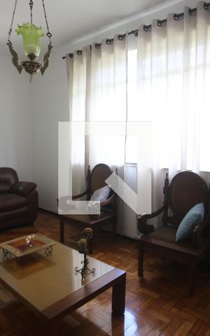 Casa à venda com 240m², 4 quartos e 1 vagaSala