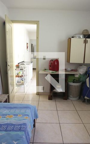 Casa à venda com 240m², 4 quartos e 1 vagaquarto 4