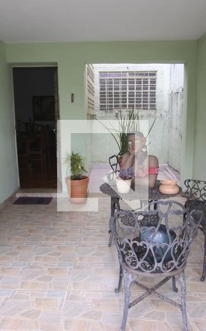 Casa à venda com 240m², 4 quartos e 1 vagaquintal