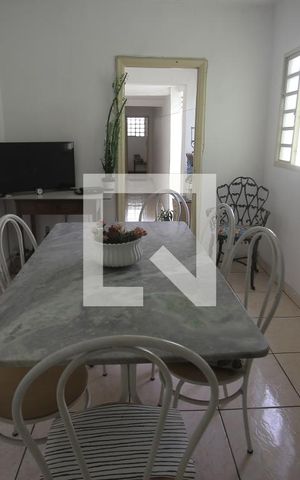 Casa à venda com 240m², 4 quartos e 1 vagaCozinha