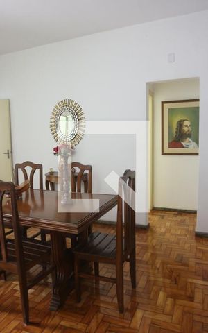 Casa à venda com 240m², 4 quartos e 1 vagaSala