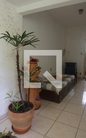 Casa à venda com 240m², 4 quartos e 1 vagavaranda