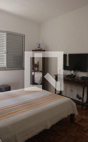 Casa à venda com 240m², 4 quartos e 1 vagaquarto 2
