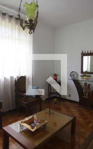 Casa à venda com 240m², 4 quartos e 1 vagaSala