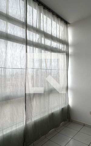 Studio à venda com 28m², 1 quarto e sem vaga Studio à venda com 28m², 1 quarto e sem vagaSala/ Quarto