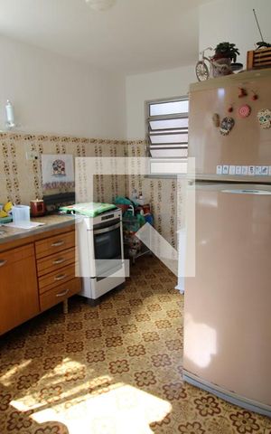 Casa à venda com 173m², 2 quartos e 2 vagasCozinha