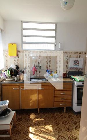 Casa à venda com 173m², 2 quartos e 2 vagasCozinha