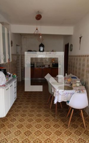 Casa à venda com 173m², 2 quartos e 2 vagasCozinha