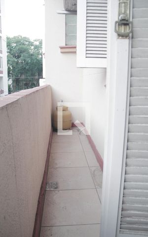 Apartamento para alugar com 70m², 2 quartos e sem vagaSacada