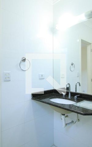Casa de condomínio à venda com 170m², 3 quartos e 2 vagasBanheiro 2