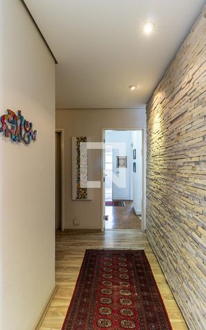 Apartamento à venda com 198m², 3 quartos e 1 vagaCorredor