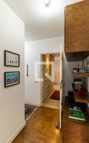 Apartamento à venda com 198m², 3 quartos e 1 vagaCorredor