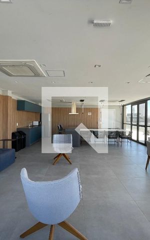 Studio à venda com 29m², 1 quarto e sem vaga Studio à venda com 29m², 1 quarto e sem vagaÁrea comum - Salão de festas
