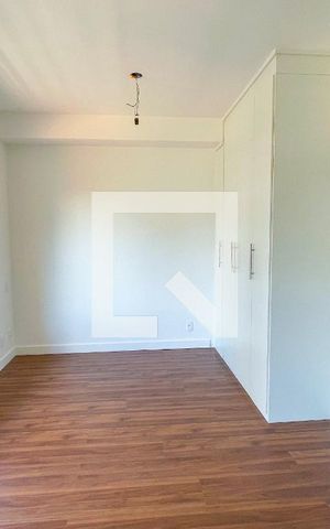 Studio à venda com 29m², 1 quarto e sem vaga Studio à venda com 29m², 1 quarto e sem vagaQuarto