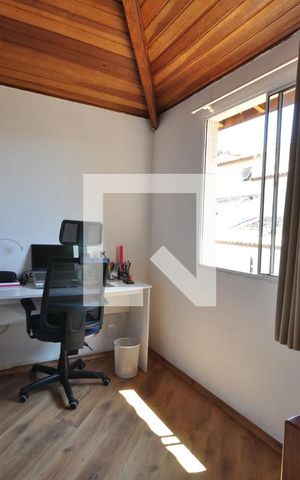 Casa de condomínio à venda com 117m², 2 quartos e 2 vagasEscritório