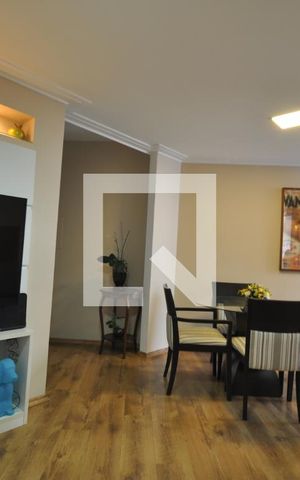 Casa de condomínio à venda com 117m², 2 quartos e 2 vagasSala