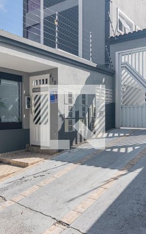 Casa de condomínio à venda com 100m², 2 quartos e 2 vagas Casa de condomínio à venda com 100m², 2 quartos e 2 vagasFachada