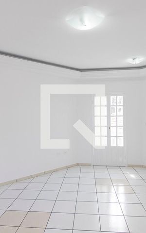 Casa de condomínio à venda com 100m², 2 quartos e 2 vagas Casa de condomínio à venda com 100m², 2 quartos e 2 vagasSala