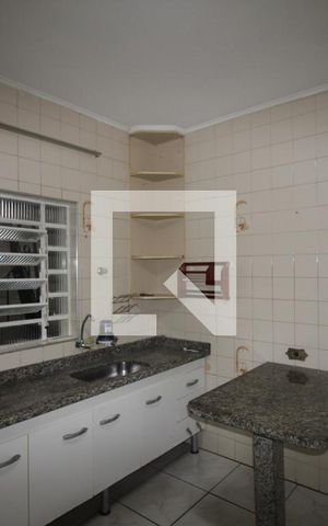 Casa para alugar com 150m², 2 quartos e 1 vagaCozinha