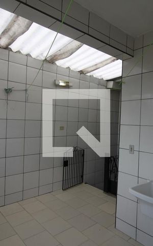Casa para alugar com 150m², 2 quartos e 1 vagaÁrea de Serviço