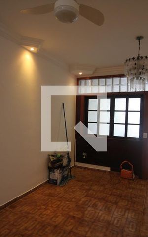 Casa para alugar com 150m², 2 quartos e 1 vagaSala