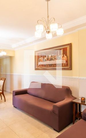 Apartamento à venda com 80m², 3 quartos e 2 vagas Apartamento à venda com 80m², 3 quartos e 2 vagasSala