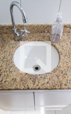 Apartamento à venda com 80m², 3 quartos e 2 vagas Apartamento à venda com 80m², 3 quartos e 2 vagasBanheiro 2